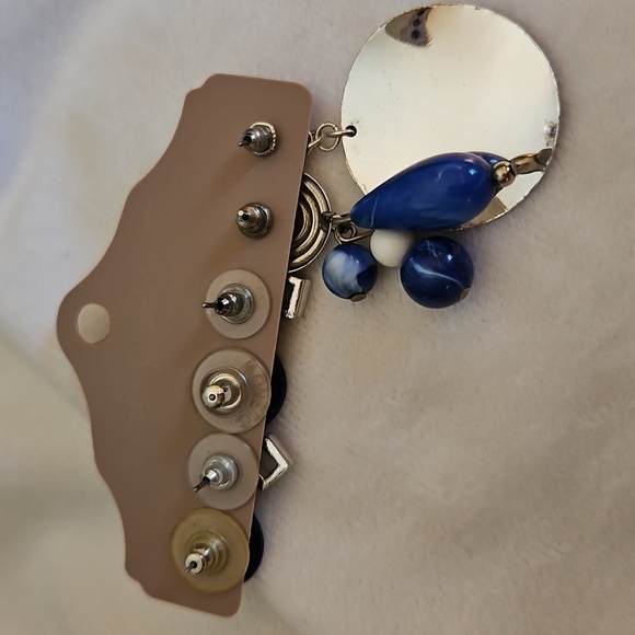 Vtg Set of Two Single and Two Pair Geometric Cubism Square Circle Earrings - Picture 5 of 5